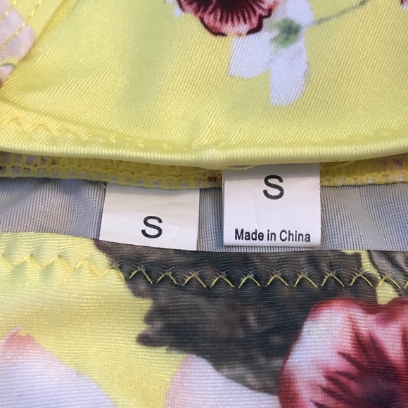 Bikini - Picture 2 of 2